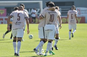 festejo gol bustos