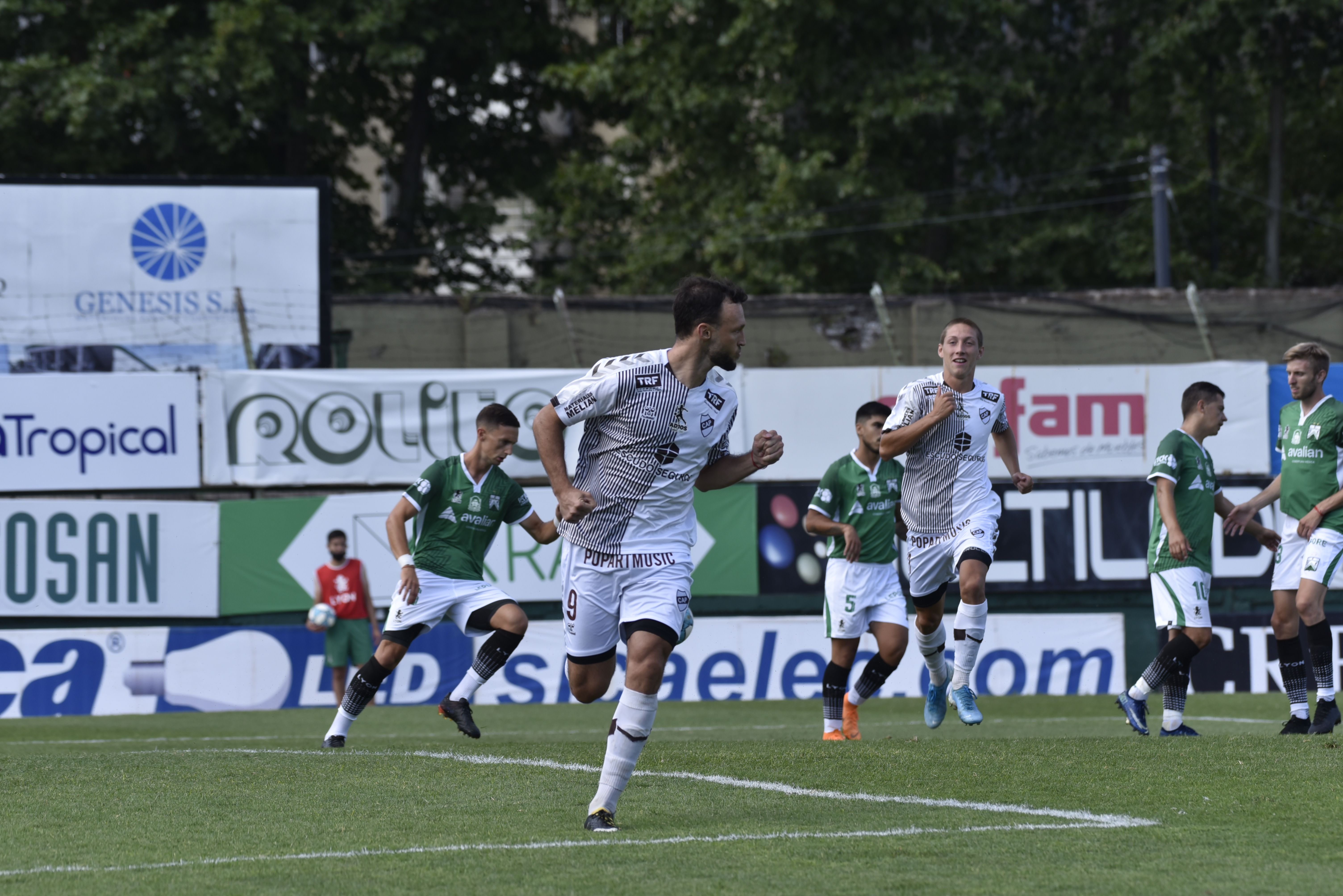 Empate en Caballito – Club Ferro Carril Oeste